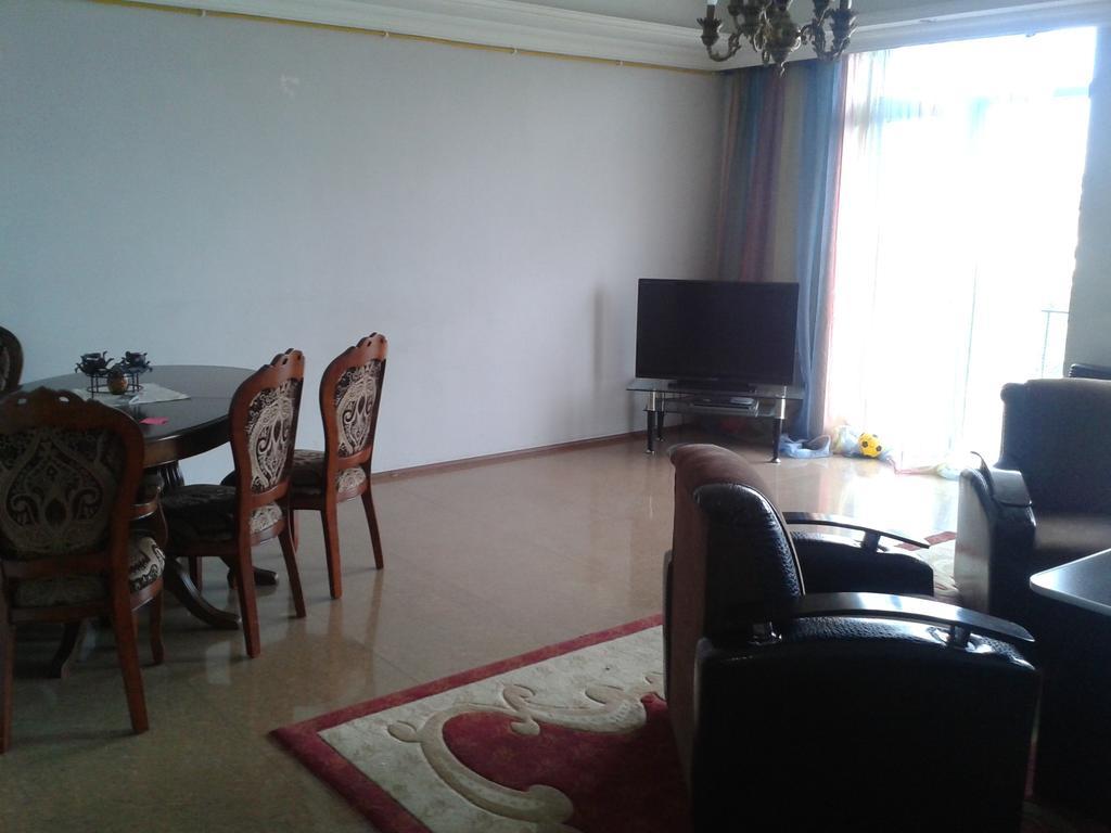 Apartment Chavchavadze 21 Batumi Cameră foto